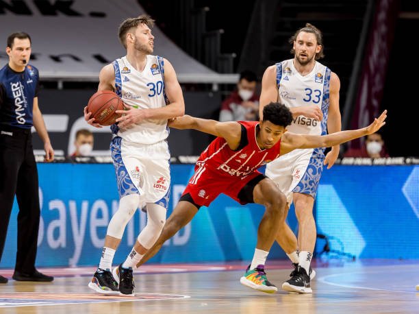 话语中不难 话语中不难